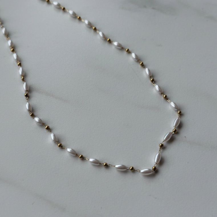 Dainty Pearl Necklace