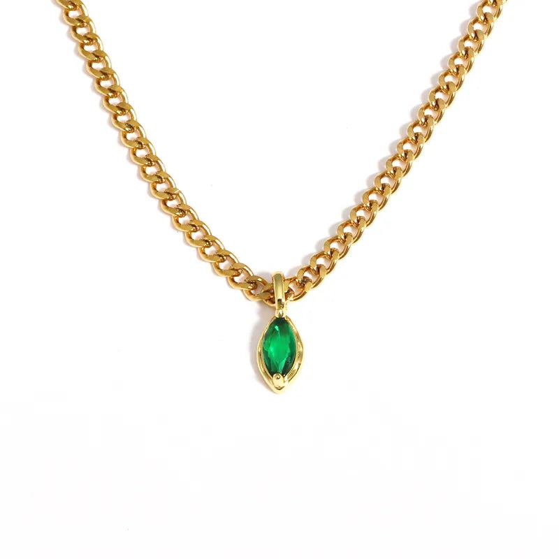 Bisous Necklace