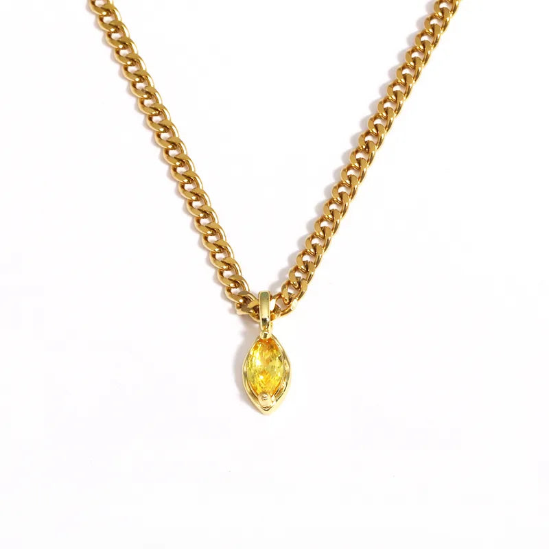 Bisous Necklace