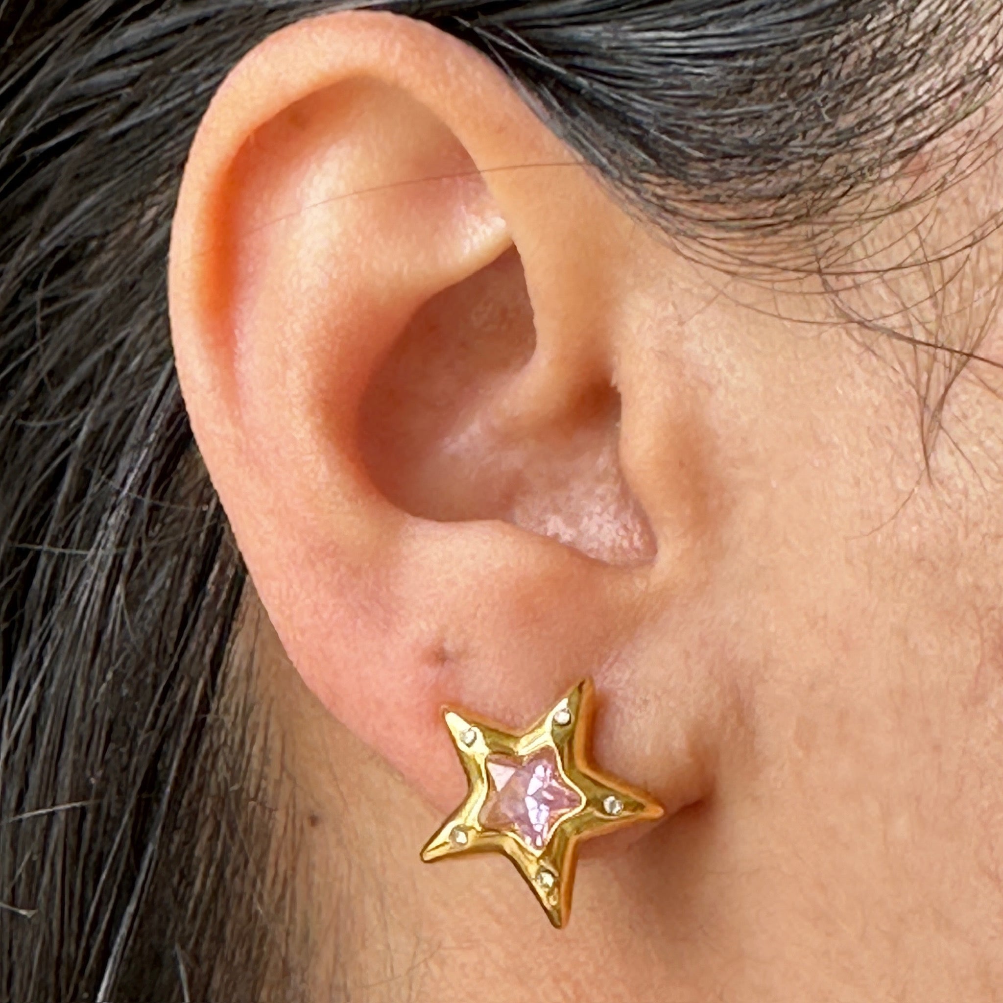 pink star earrings
