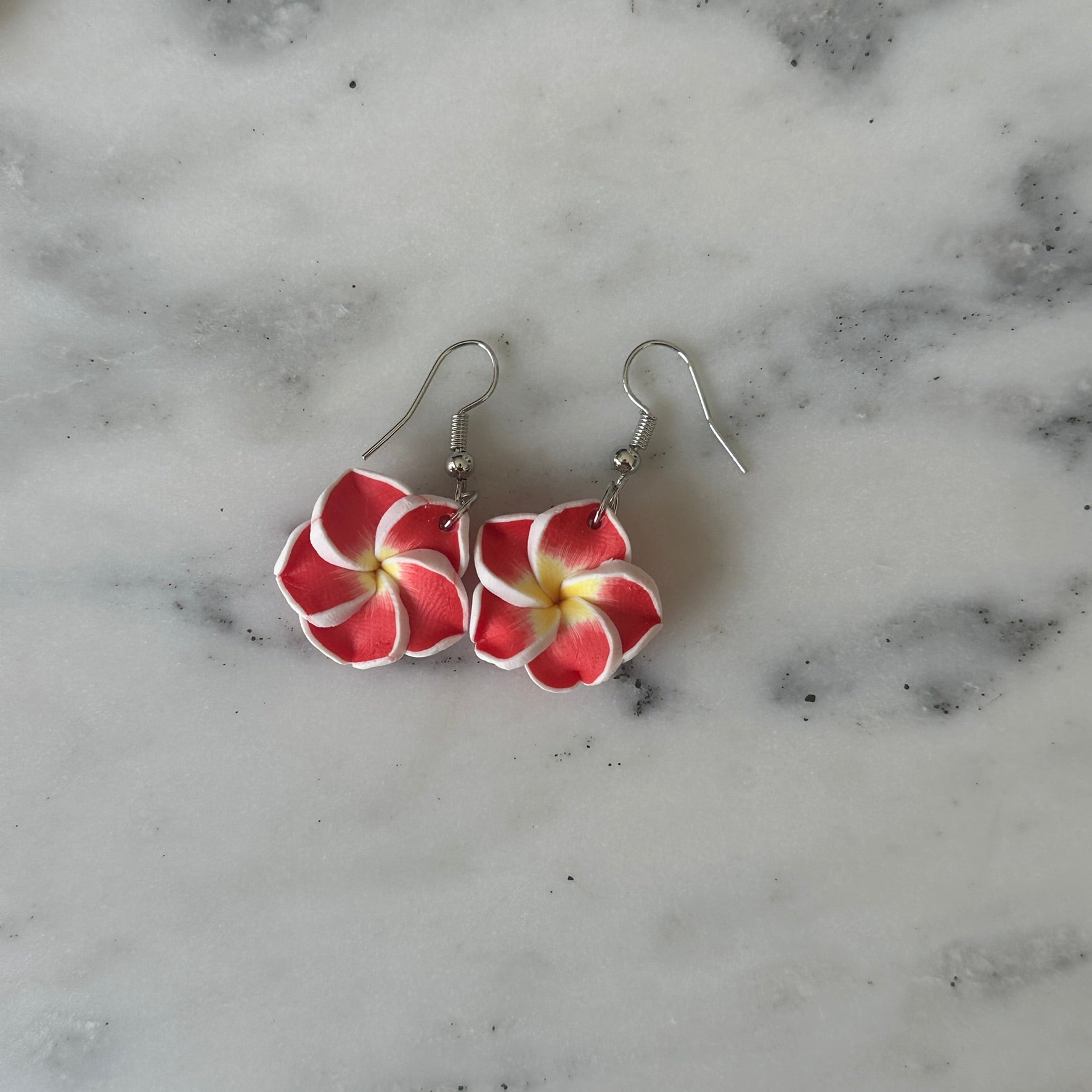 FREE GIFT | tropical flower earrings