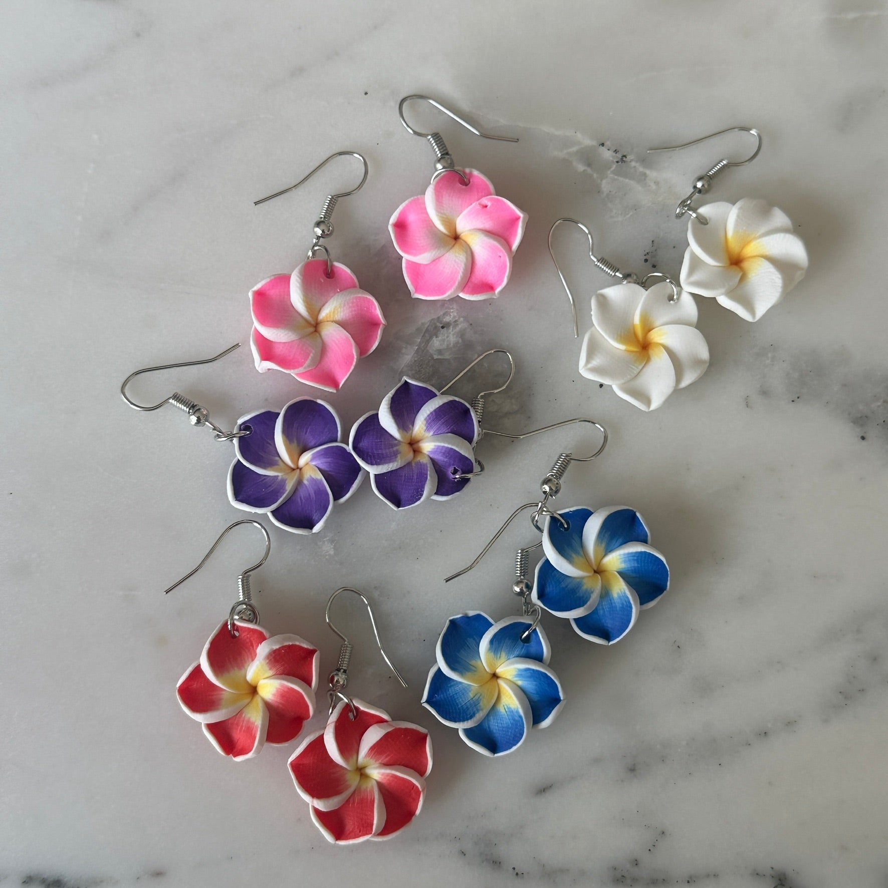 FREE GIFT | tropical flower earrings