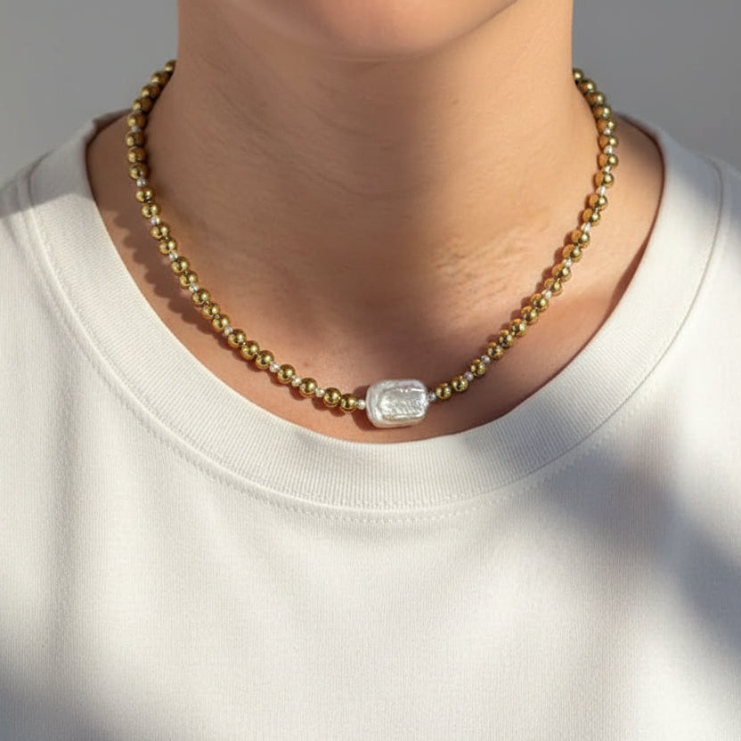 Cloudline Pearl Necklace