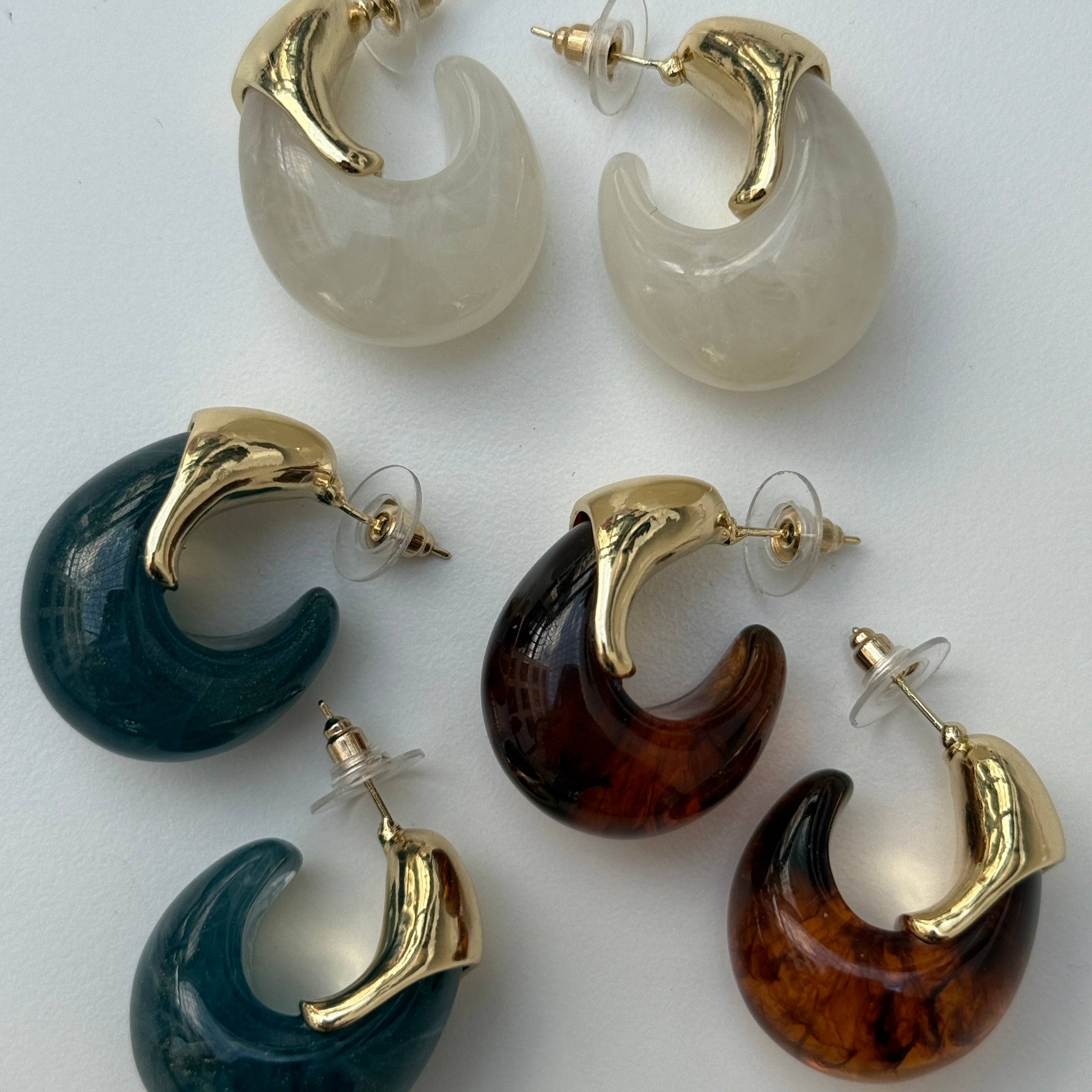 Jelly curve earring