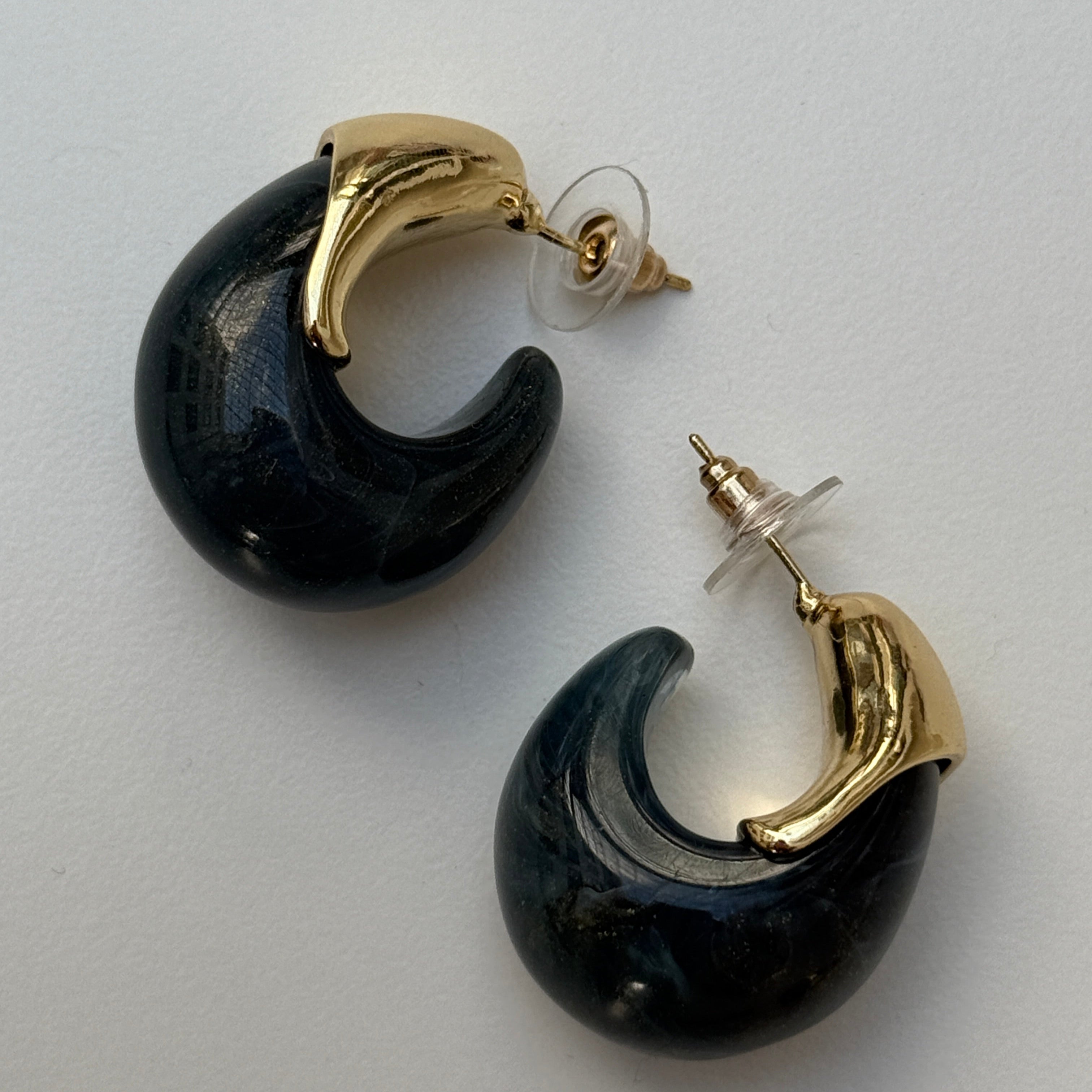 Jelly curve earring