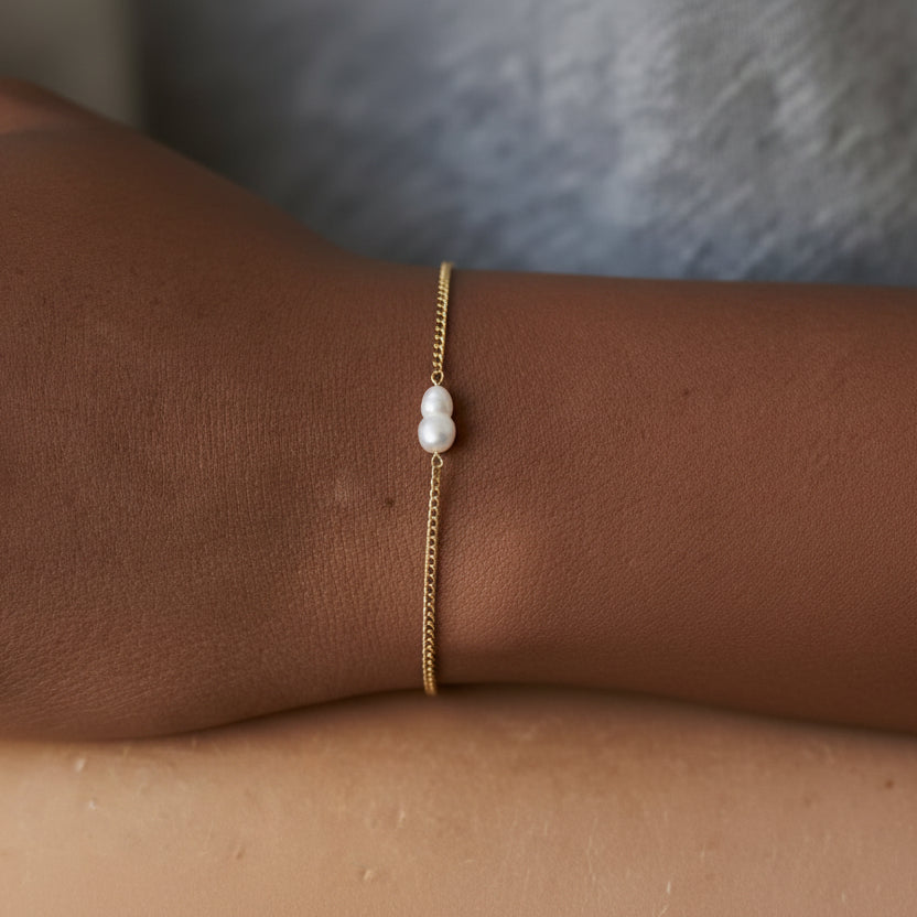Pearl Thread Bracelet