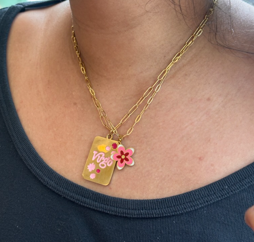 groovy flower necklace