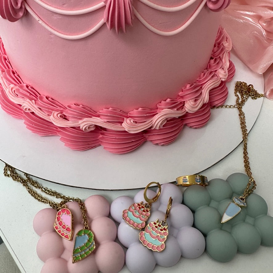 cake earrings