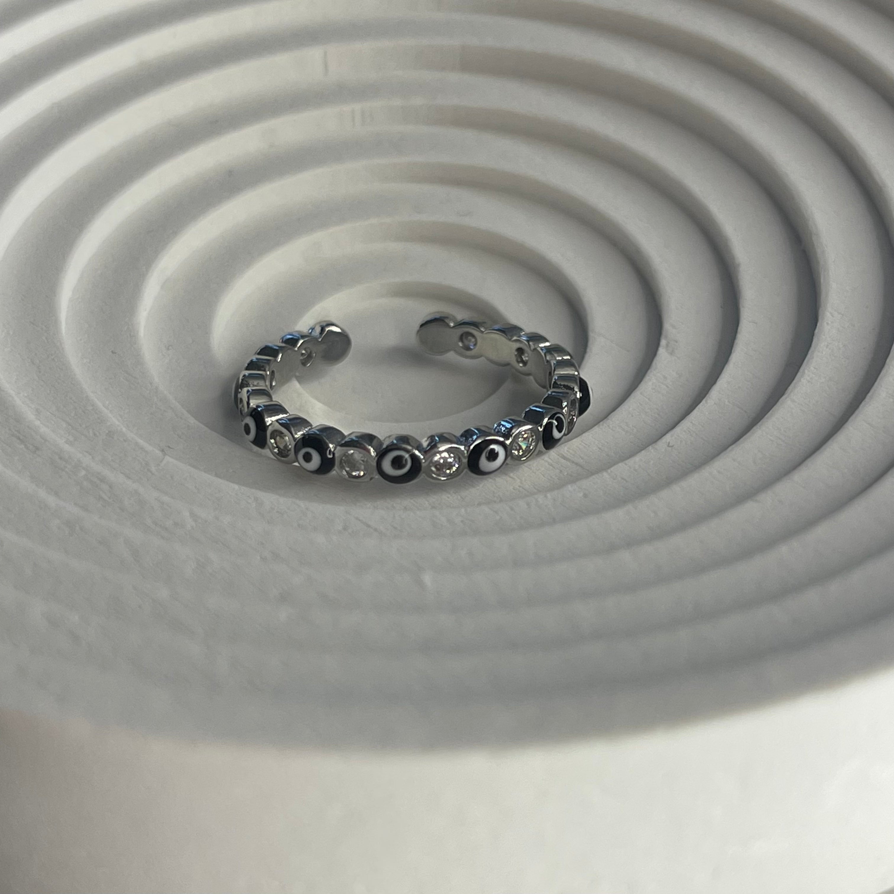 Pandora evil 2025 eye ring